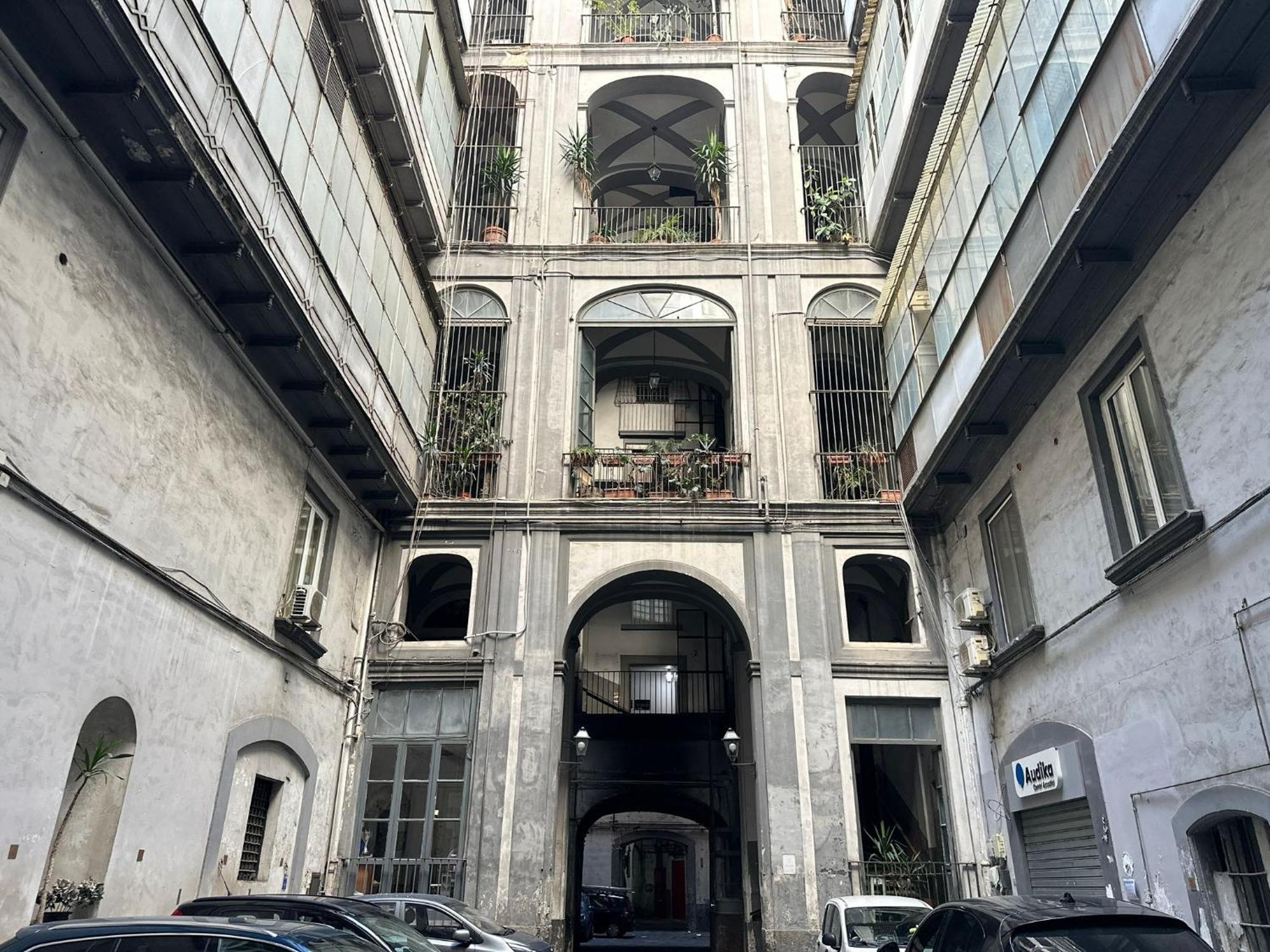 Maison Toledo Suites Napoli Ngoại thất bức ảnh