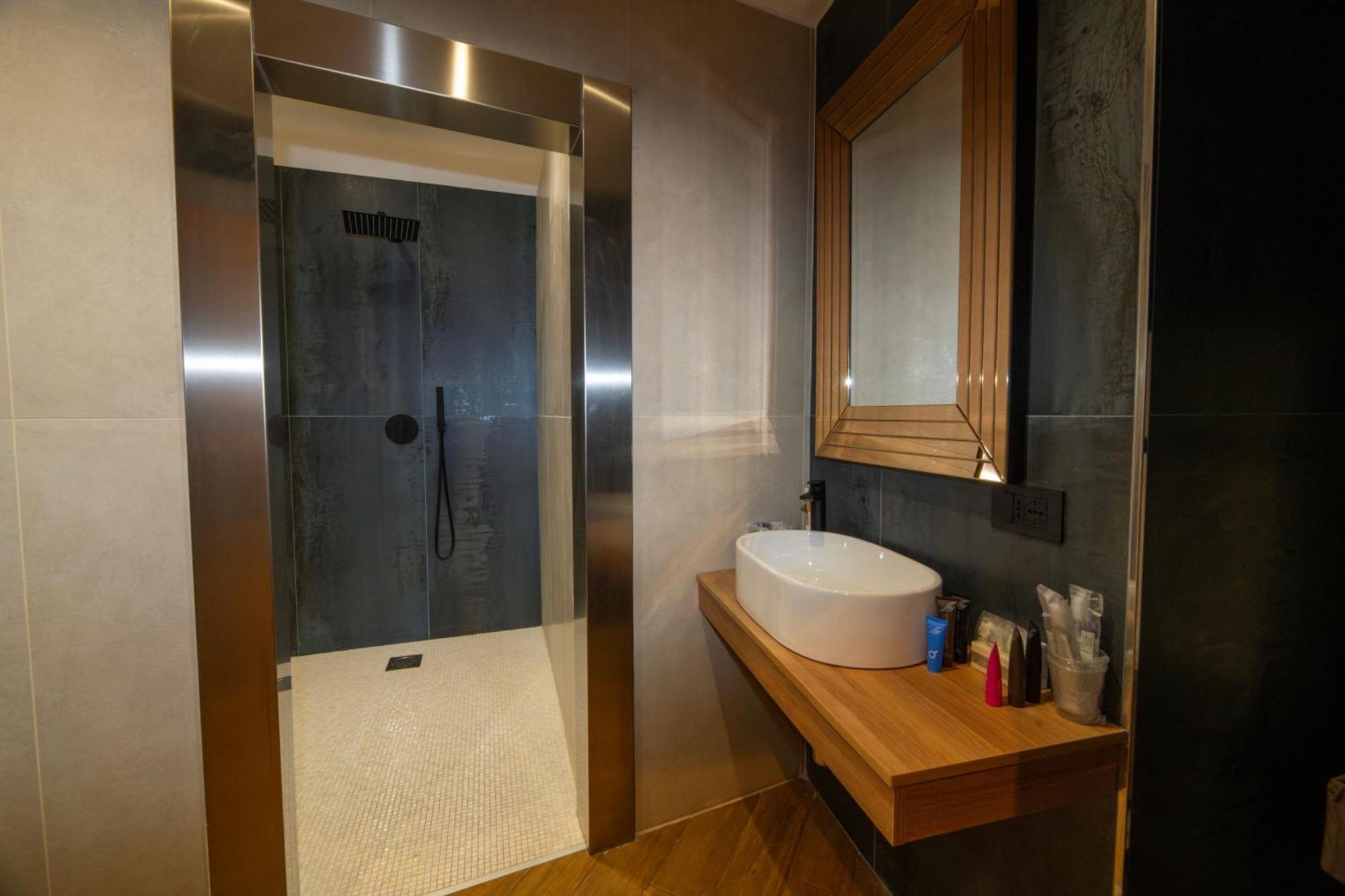 Maison Toledo Suites Napoli Ngoại thất bức ảnh
